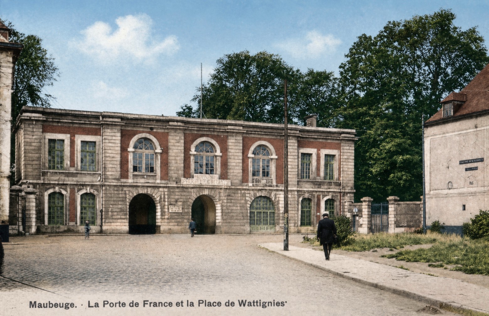 Porte de France côté ville à Maubeuge