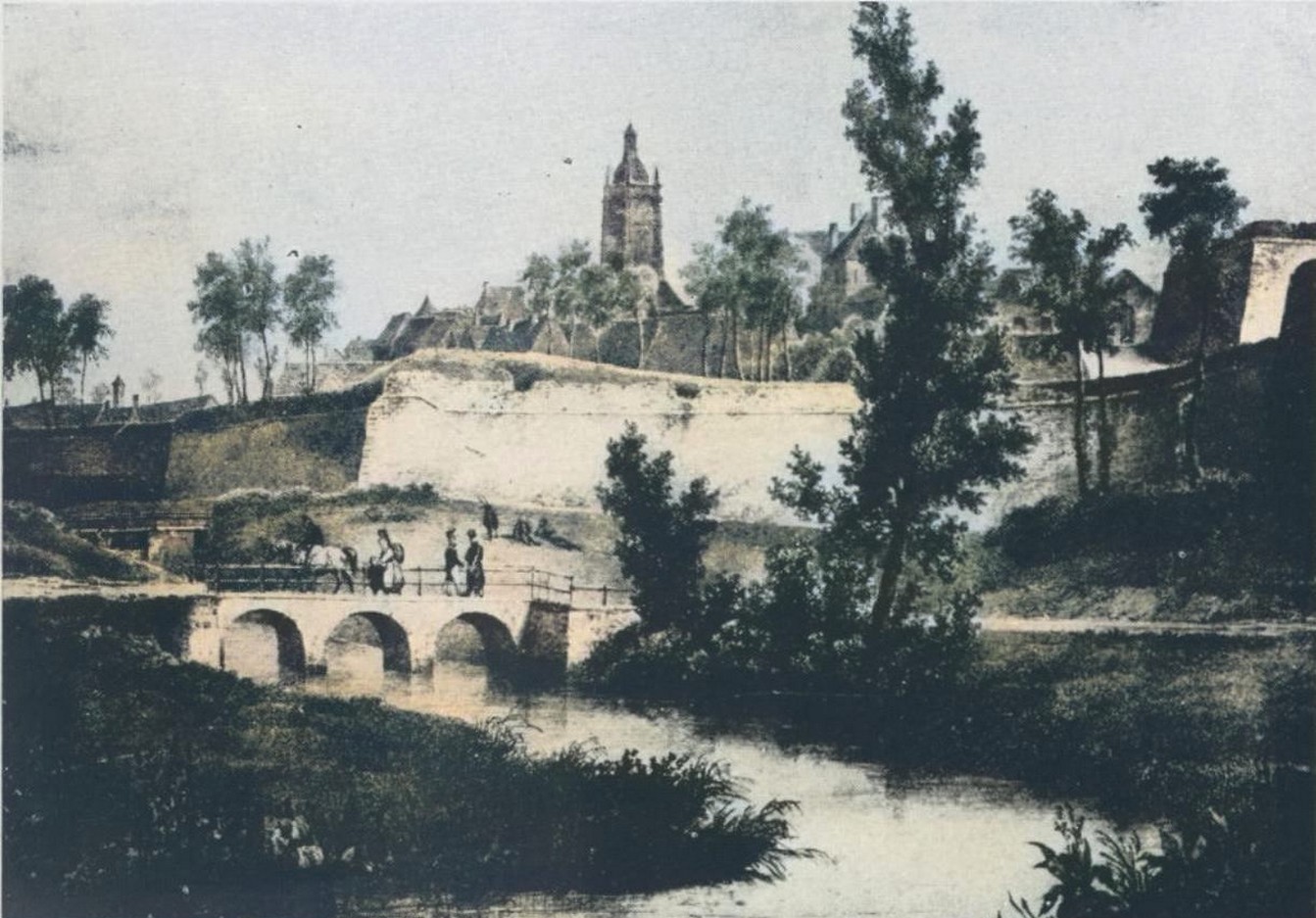 Les remparts d'Avesnes sur Helpe. Pont Rouge