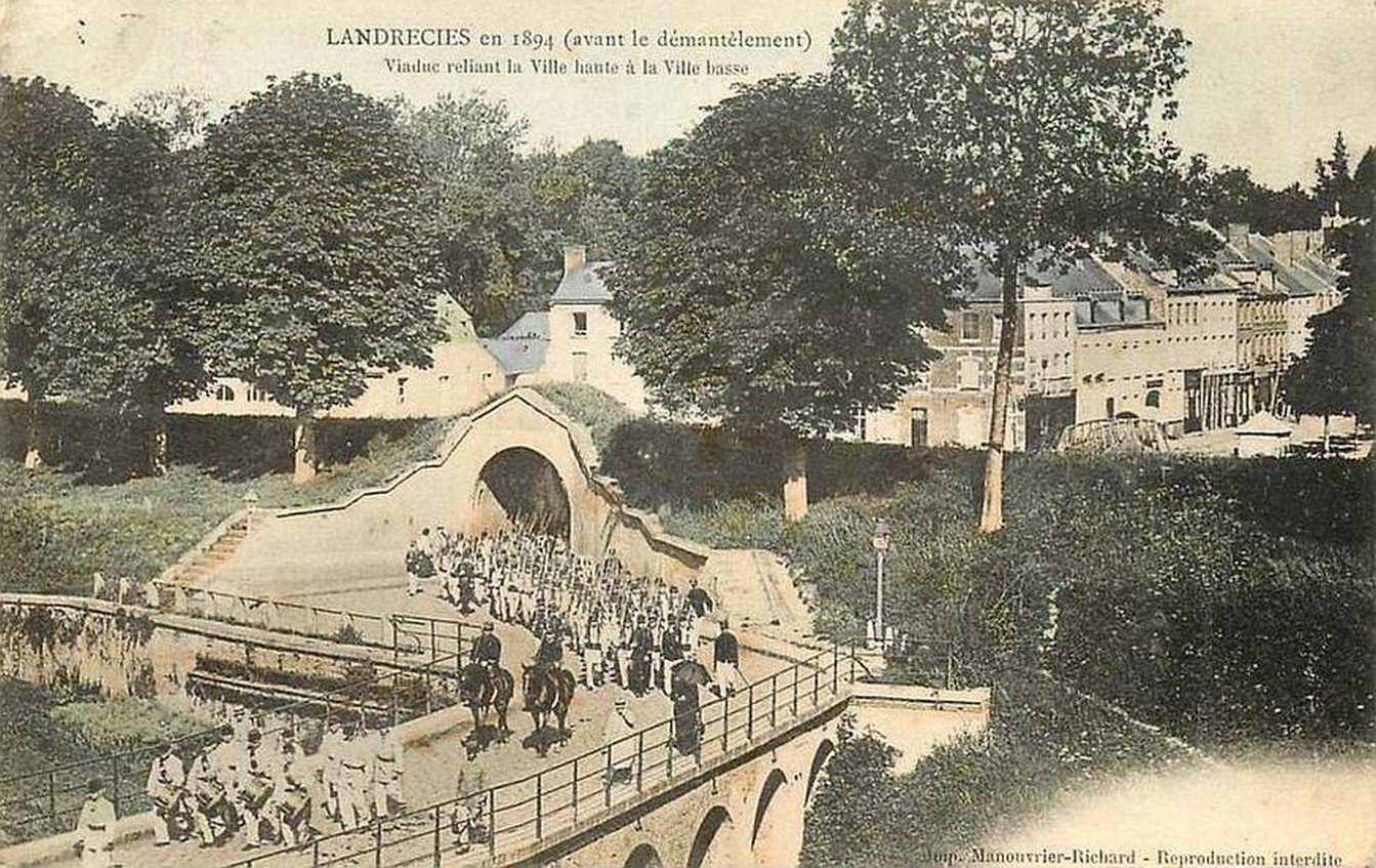 Remparts de Landrecies, demi-lune de la porte du Quesnoy