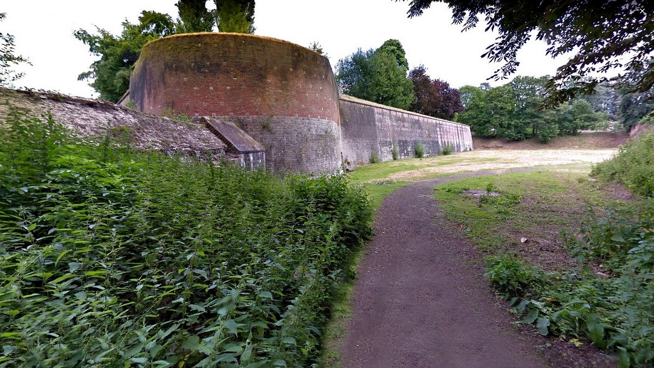 Le Quesnoy, ses remparts. Histoire des fortifications de Vauban. Orillon