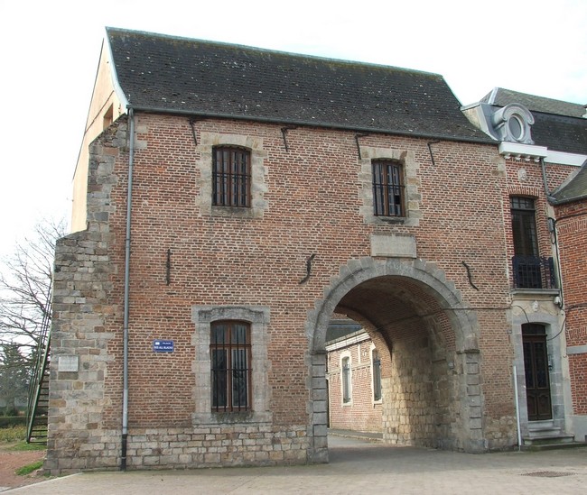 Le Quesnoy, le porche d'entrée du château.