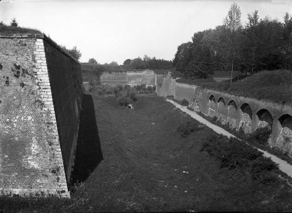 Le Quesnoy, ses remparts. Histoire des fortifications de Vauban.