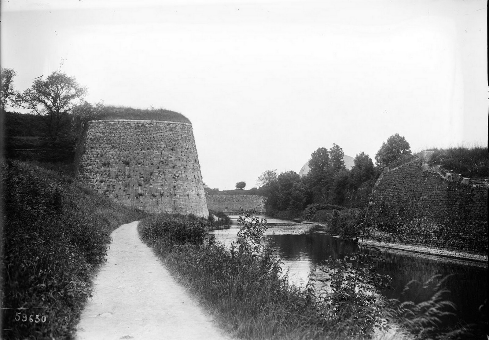 Remparts de Maubeuge, la fausse Sambre, le bastion de Falise.