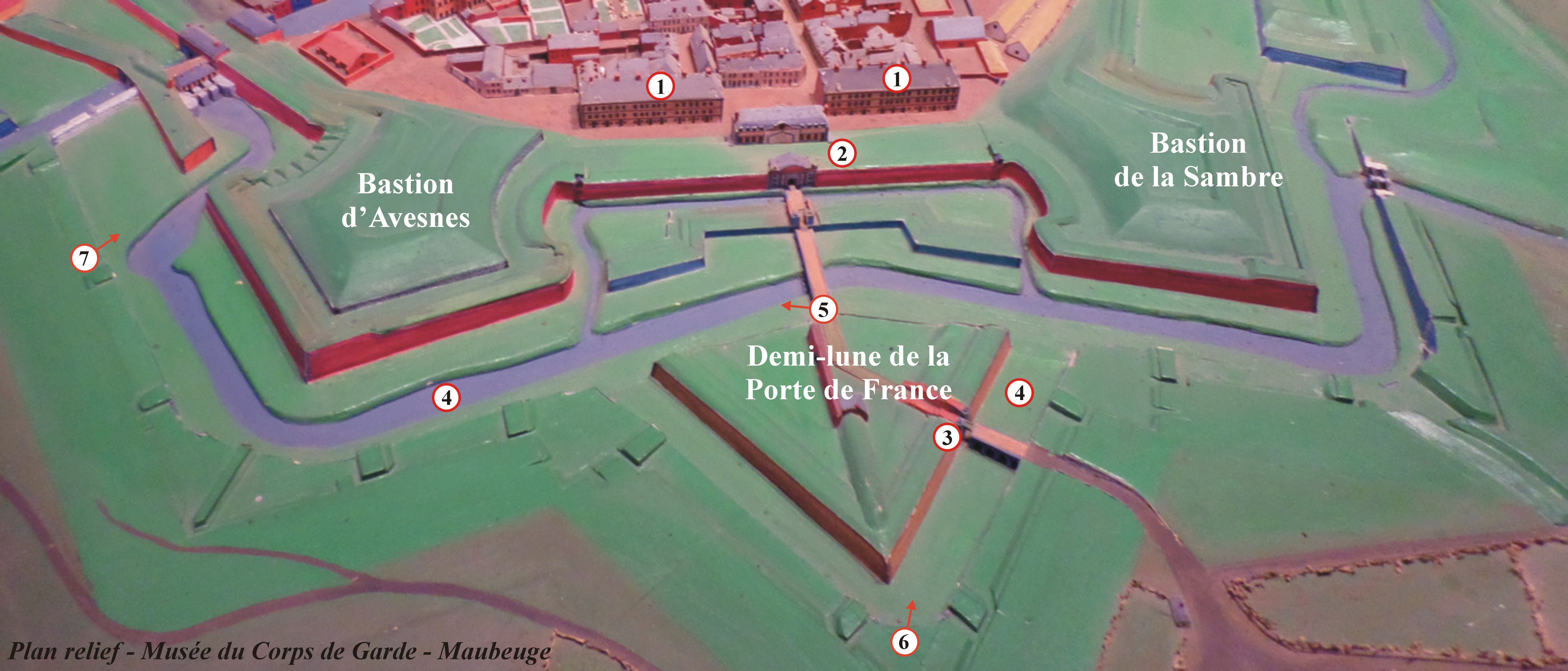 Remparts de Maubeuge, bastions d'Avesnes et de la Sambre, porte de France.