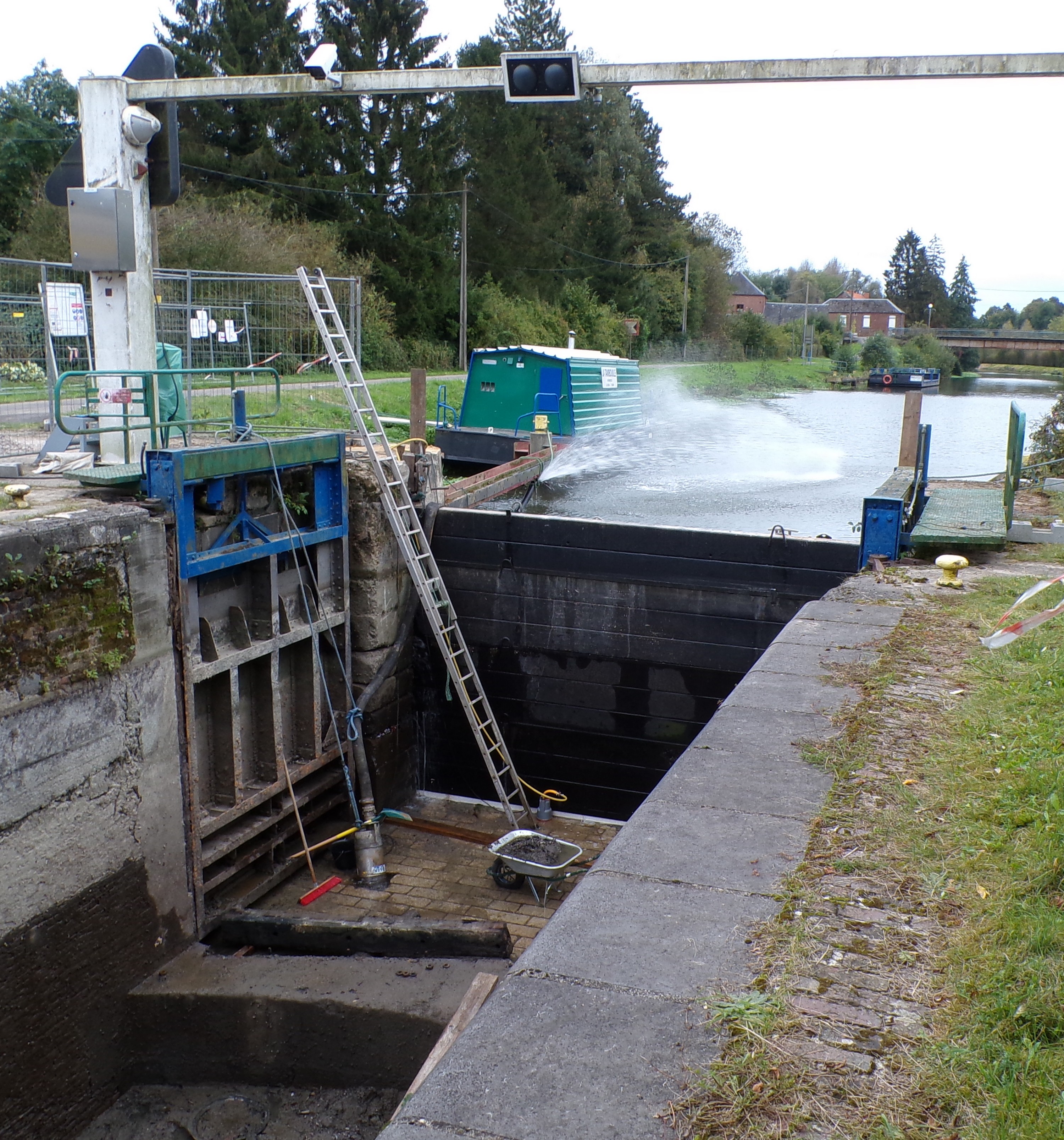 Sambre, travaux écluse de Quartes