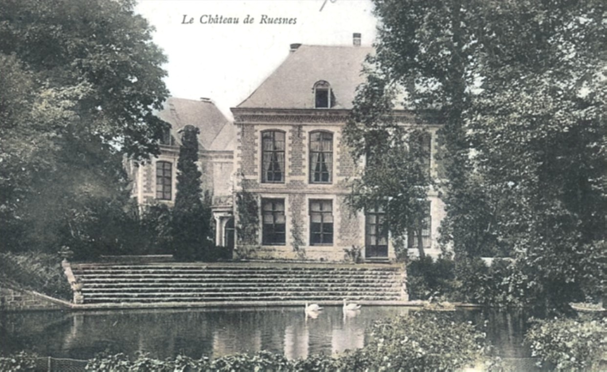 Château de Ruesnes, carte postale colorisée.