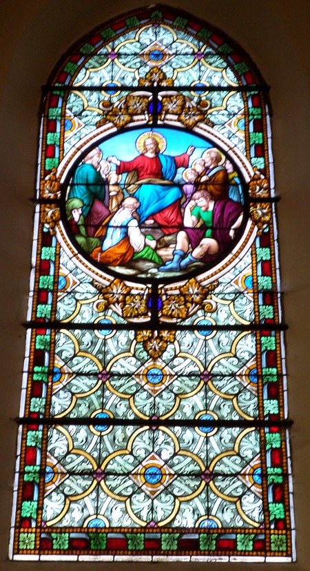 Eglise de Ruesnes, vitrail.