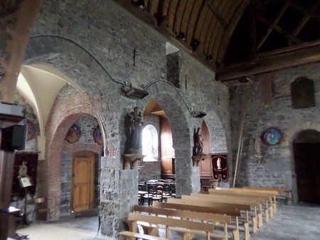 Saint Hilaire sur Helpe, église, intérieur.
