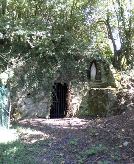 Grotte de Lourdes à Saint Waast la Vallée