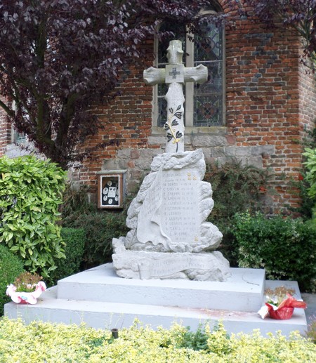 Monument aux Morts de Salesches