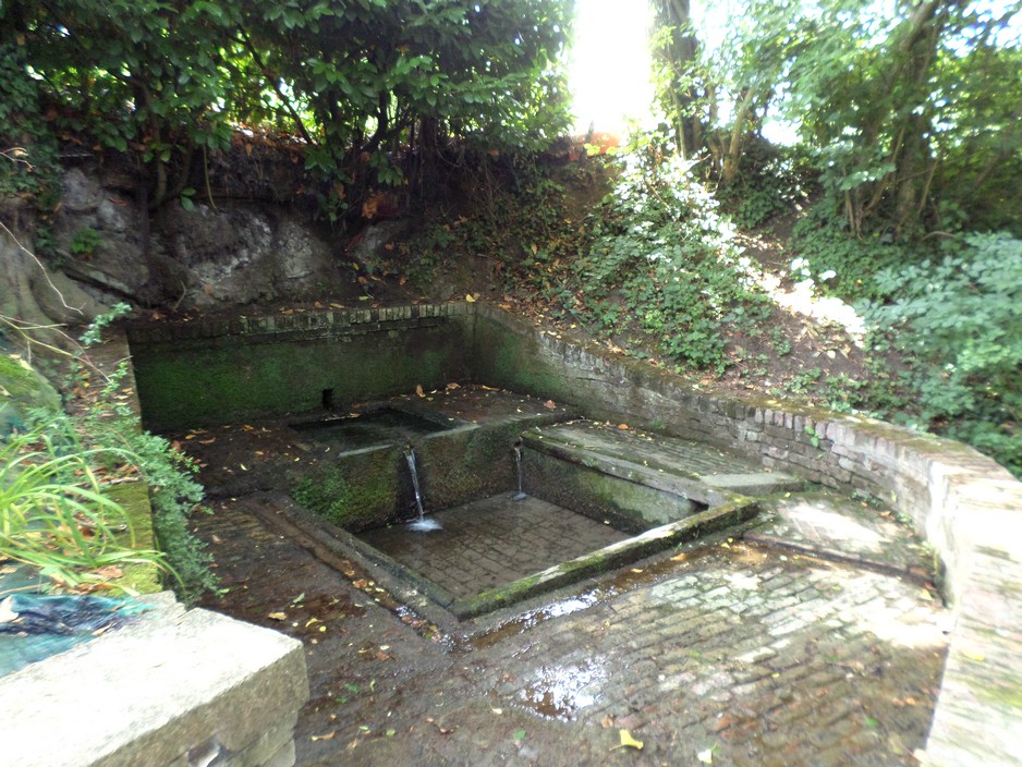 Wargnies-le-Petit, fontaine Marie Philippe.